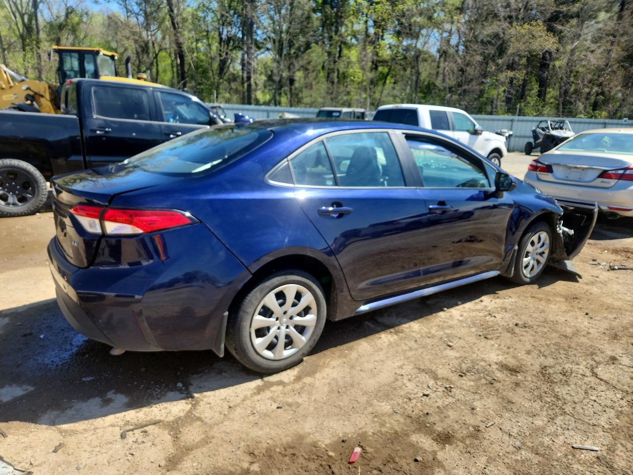 2025 TOYOTA COROLLA LE photo 5