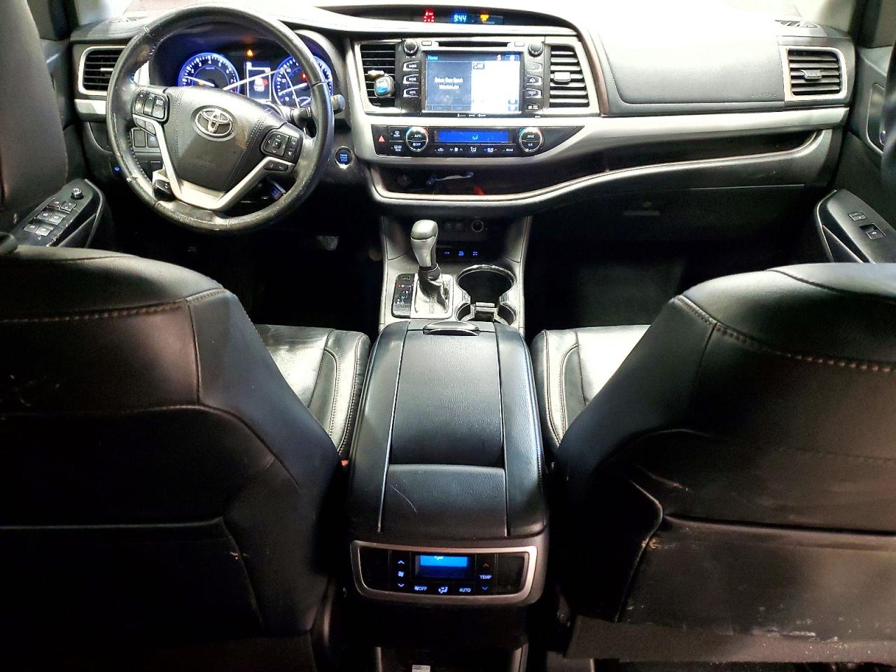 2018 TOYOTA HIGHLANDER XLE photo 15