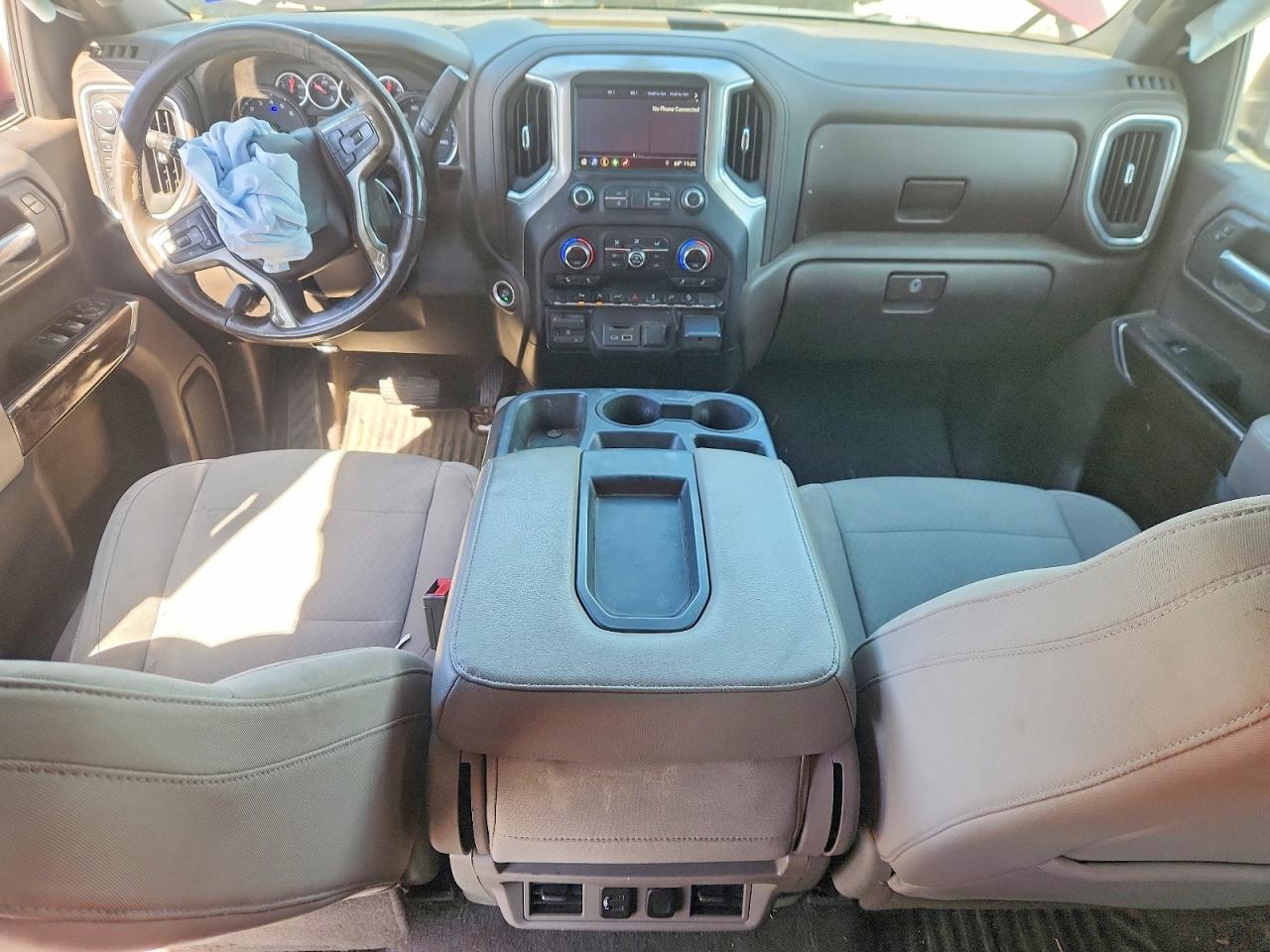 2019 CHEVROLET SILVERADO K1500 LT photo 8