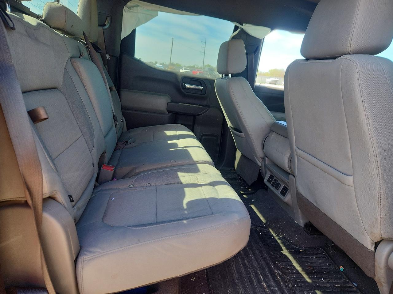 2019 CHEVROLET SILVERADO K1500 LT photo 10