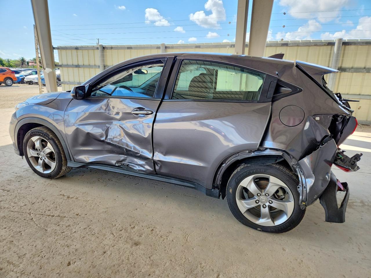 2019 HONDA HR-V LX photo 3