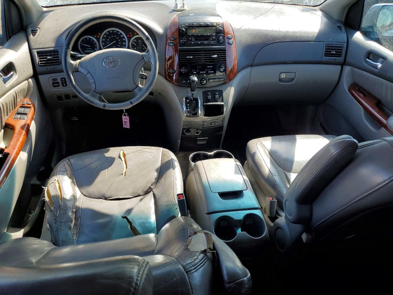 2004 TOYOTA SIENNA XLE 7 PASSENGER photo 8