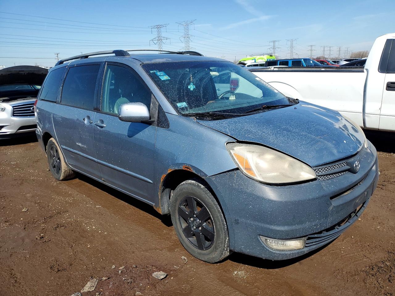2004 TOYOTA SIENNA XLE 7 PASSENGER photo 4
