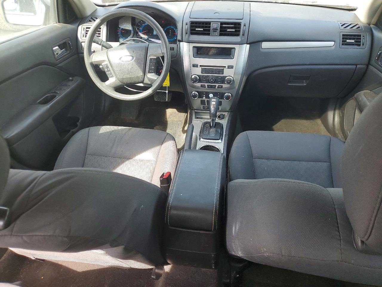 2012 FORD FUSION SE photo 15