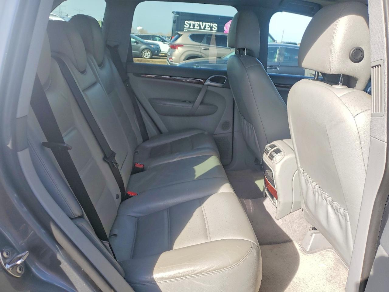 2008 PORSCHE CAYENNE photo 28