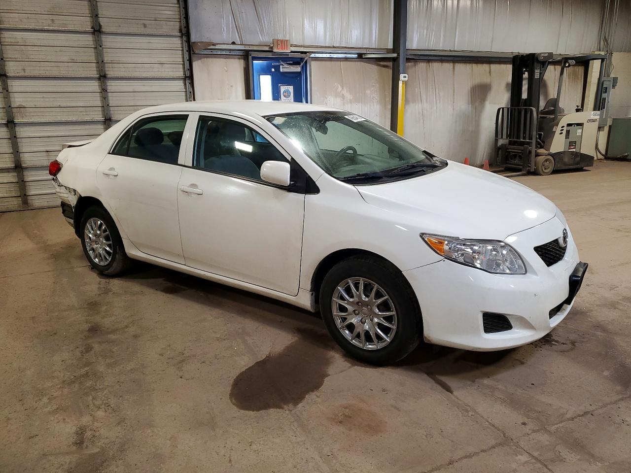2009 TOYOTA COROLLA LE photo 10