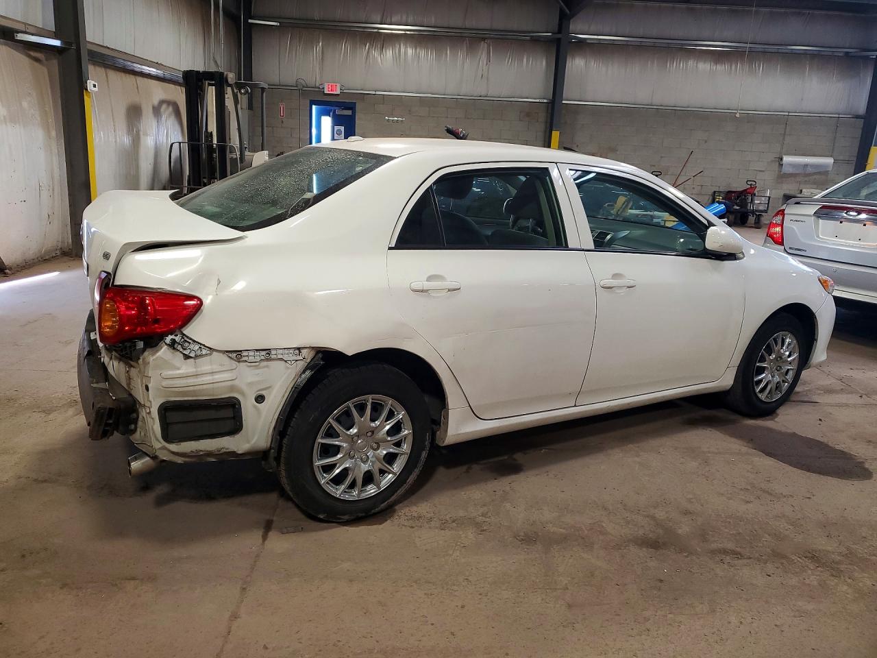 2009 TOYOTA COROLLA LE photo 7