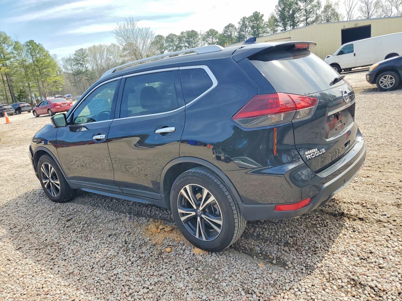 2020 NISSAN ROGUE SV photo 4