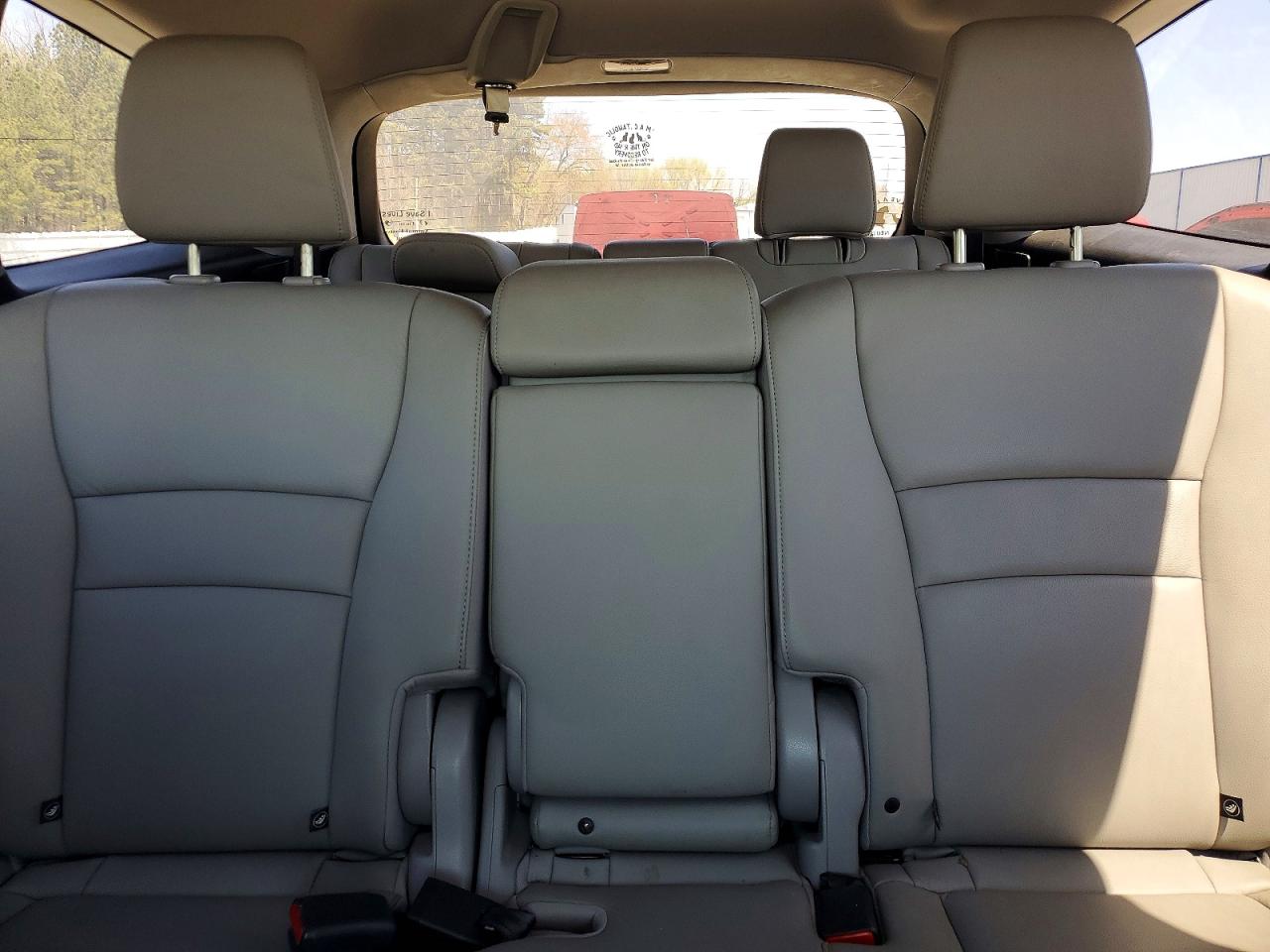 2016 HONDA PILOT EXL photo 10