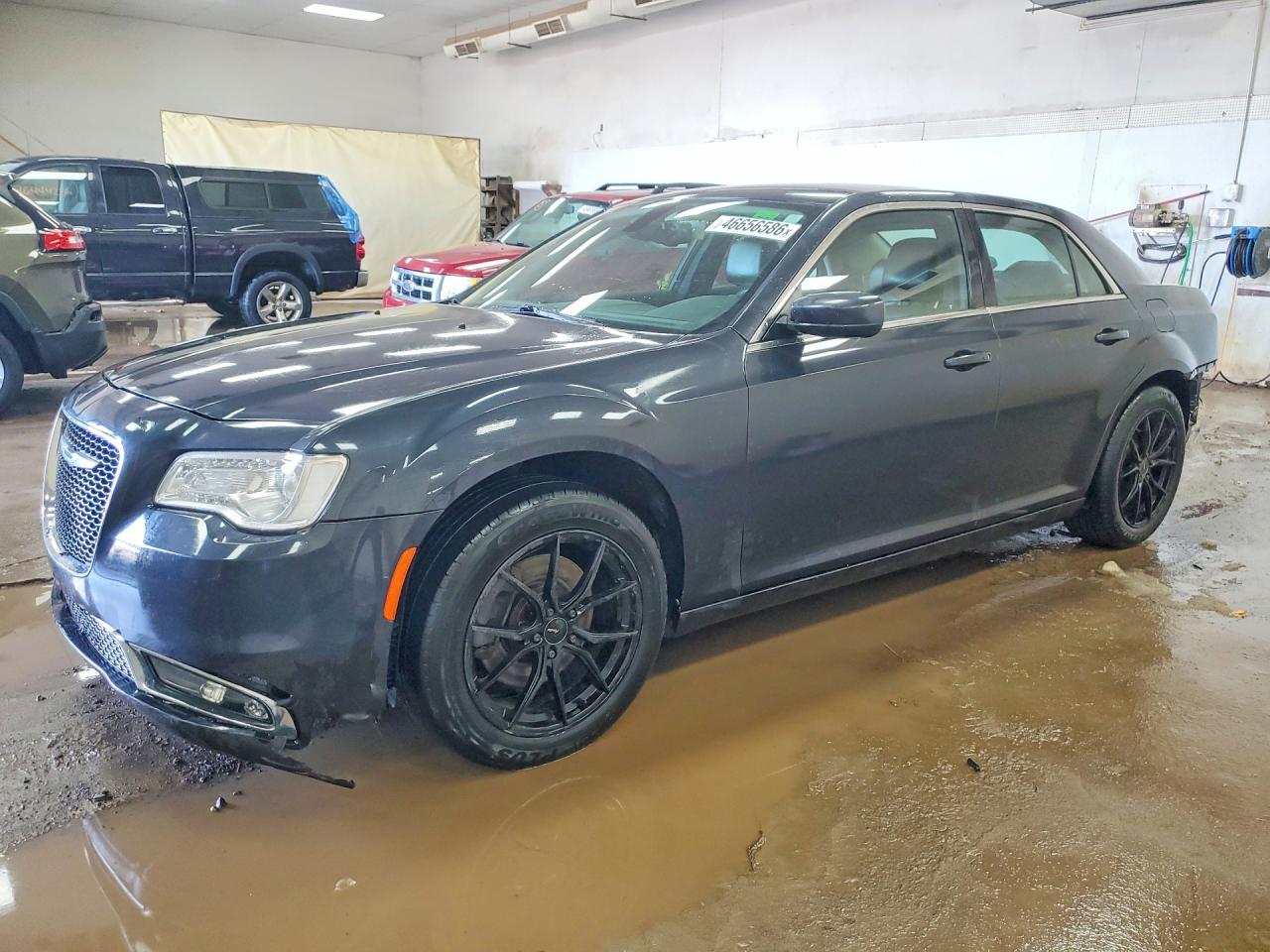 2016 CHRYSLER 300