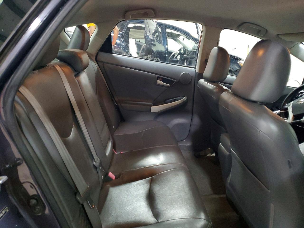 2011 TOYOTA PRIUS FOUR photo 10