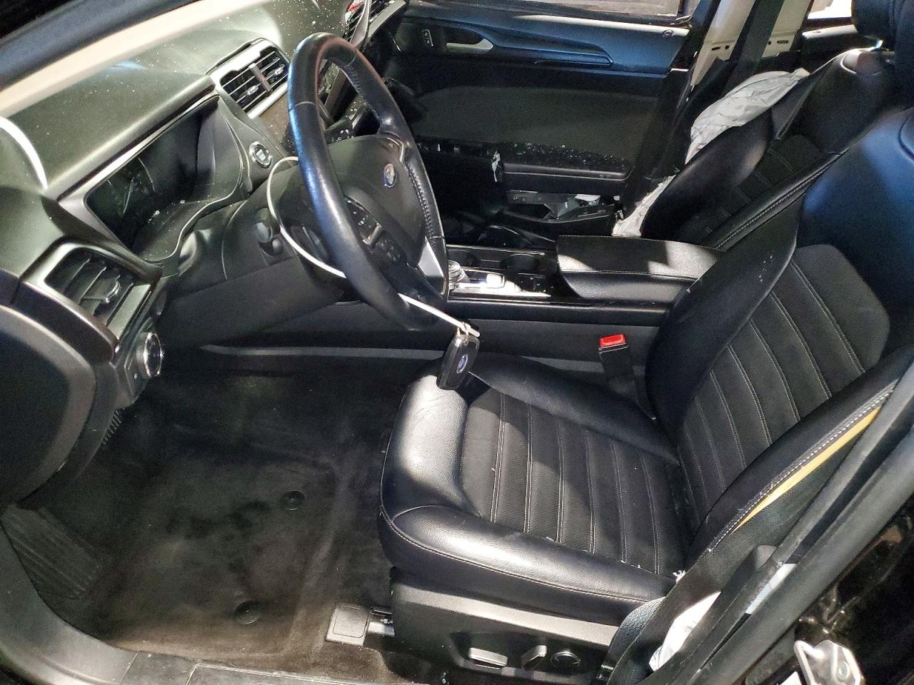 2018 FORD FUSION SE photo 19