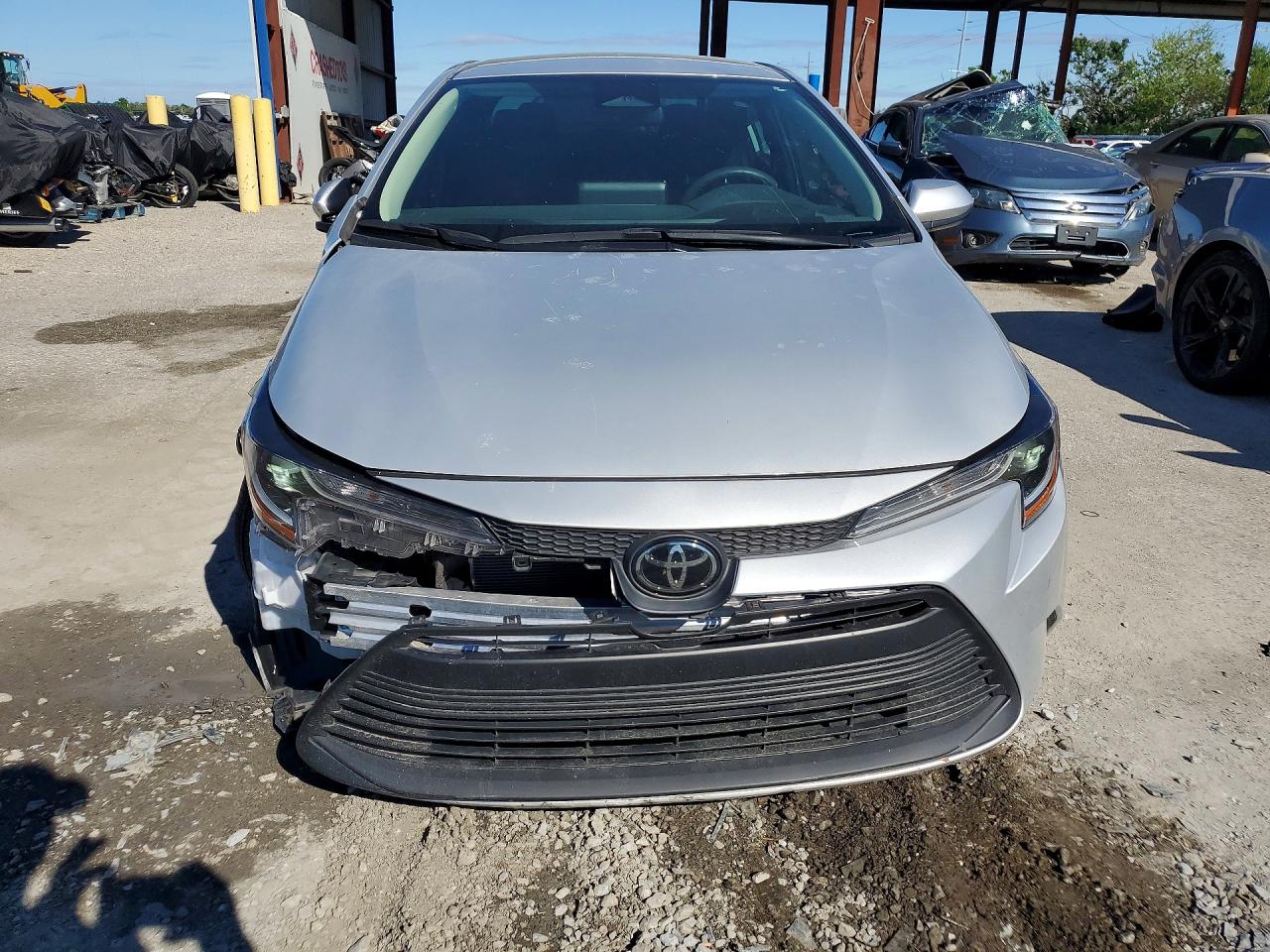 2024 TOYOTA COROLLA LE photo 9