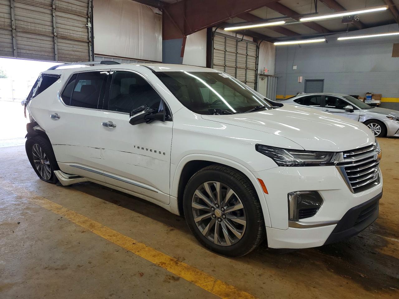2023 CHEVROLET TRAVERSE PREMIER photo 4