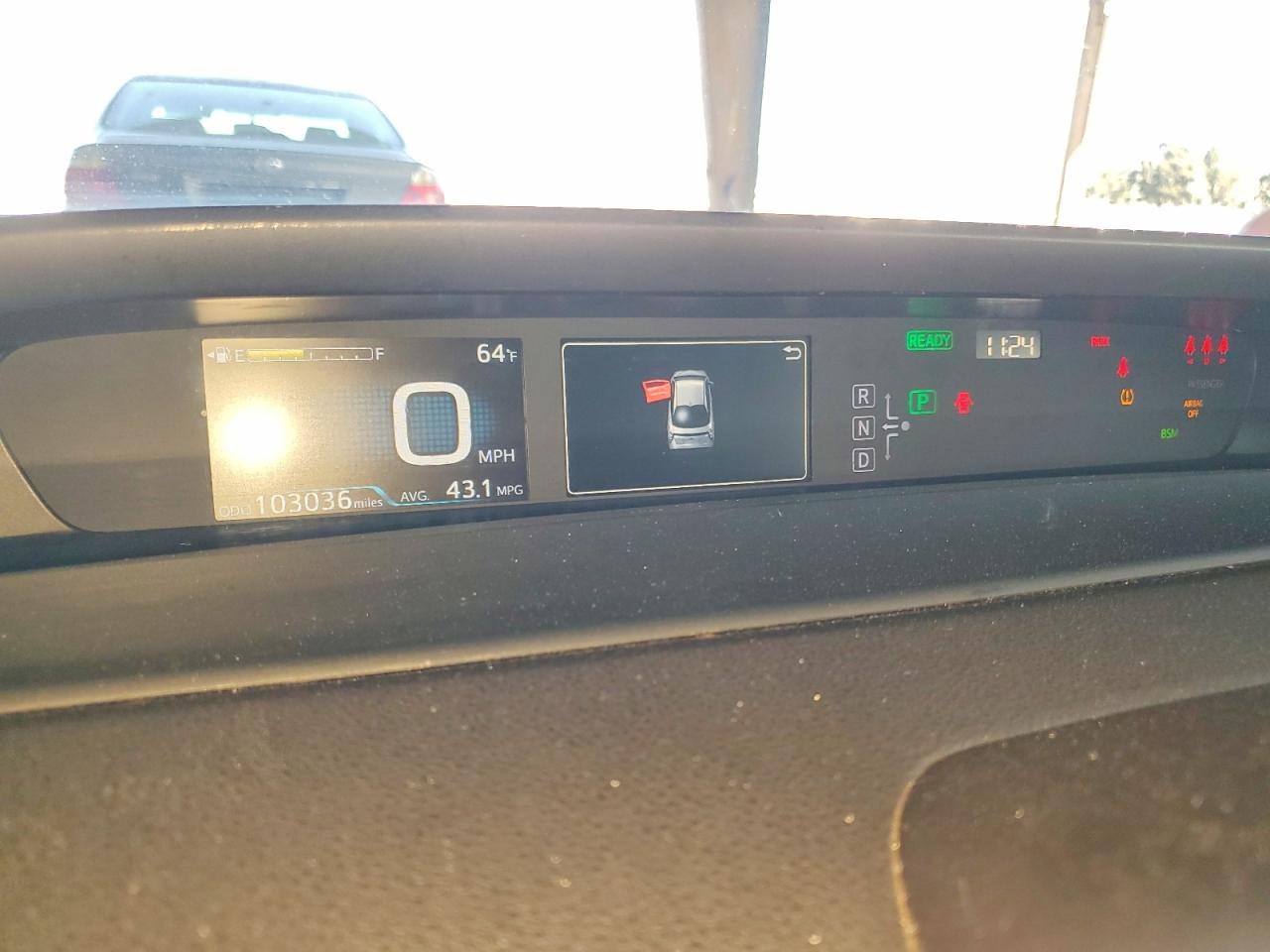 2018 TOYOTA PRIUS TWO photo 17