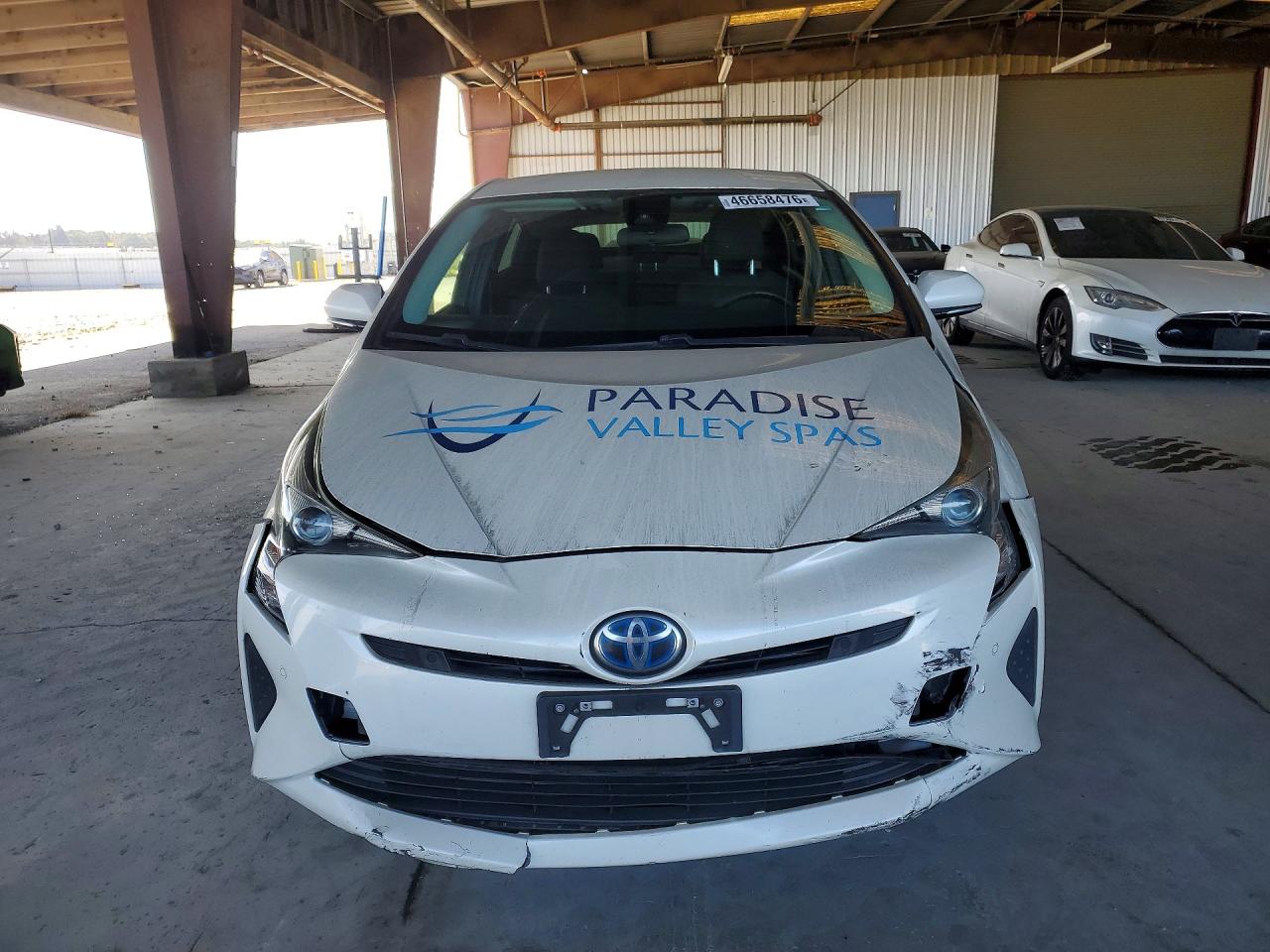 2018 TOYOTA PRIUS TWO photo 9
