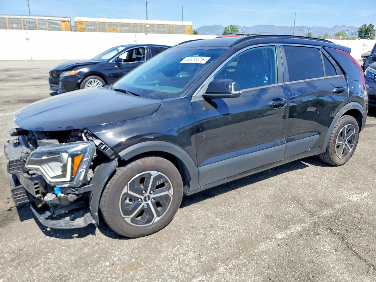 2023 KIA NIRO EX photo 2