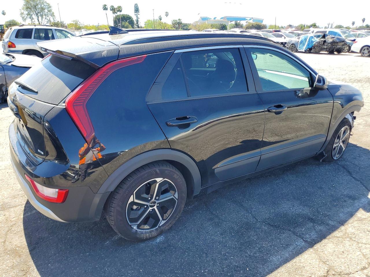 2023 KIA NIRO EX photo 5