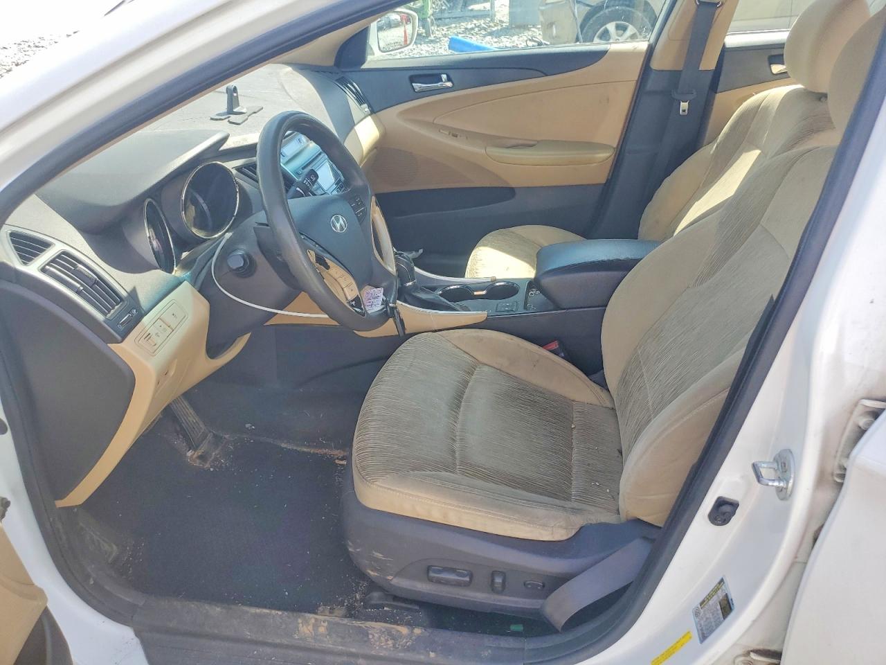 2013 HYUNDAI SONATA GLS photo 13