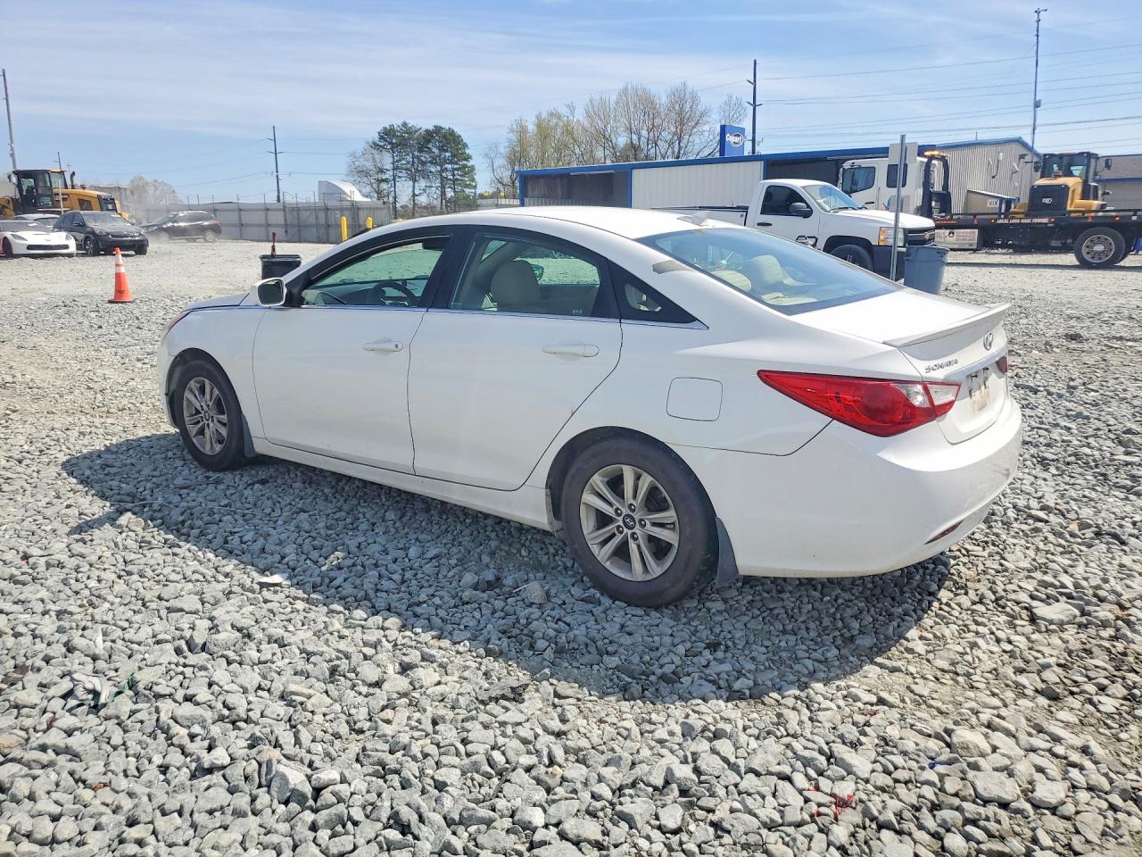 2013 HYUNDAI SONATA GLS photo 3