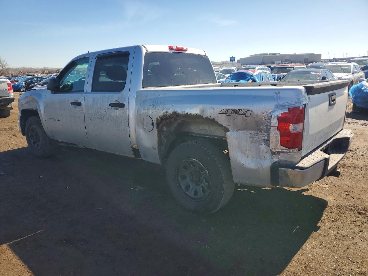 2010 CHEVROLET SILVERADO K1500 LS photo 2