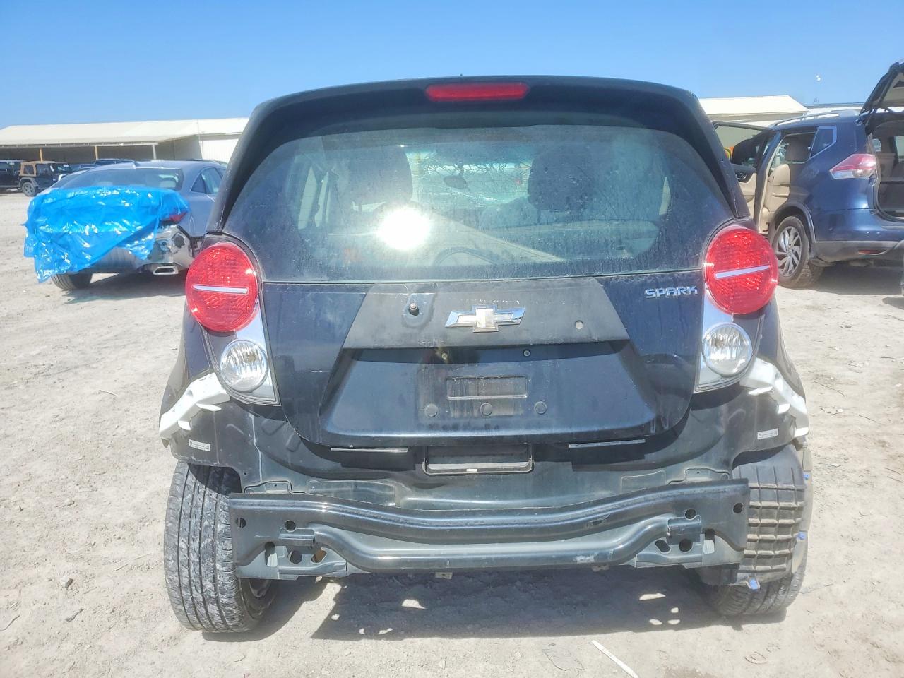 2015 CHEVROLET SPARK 1LT photo 11
