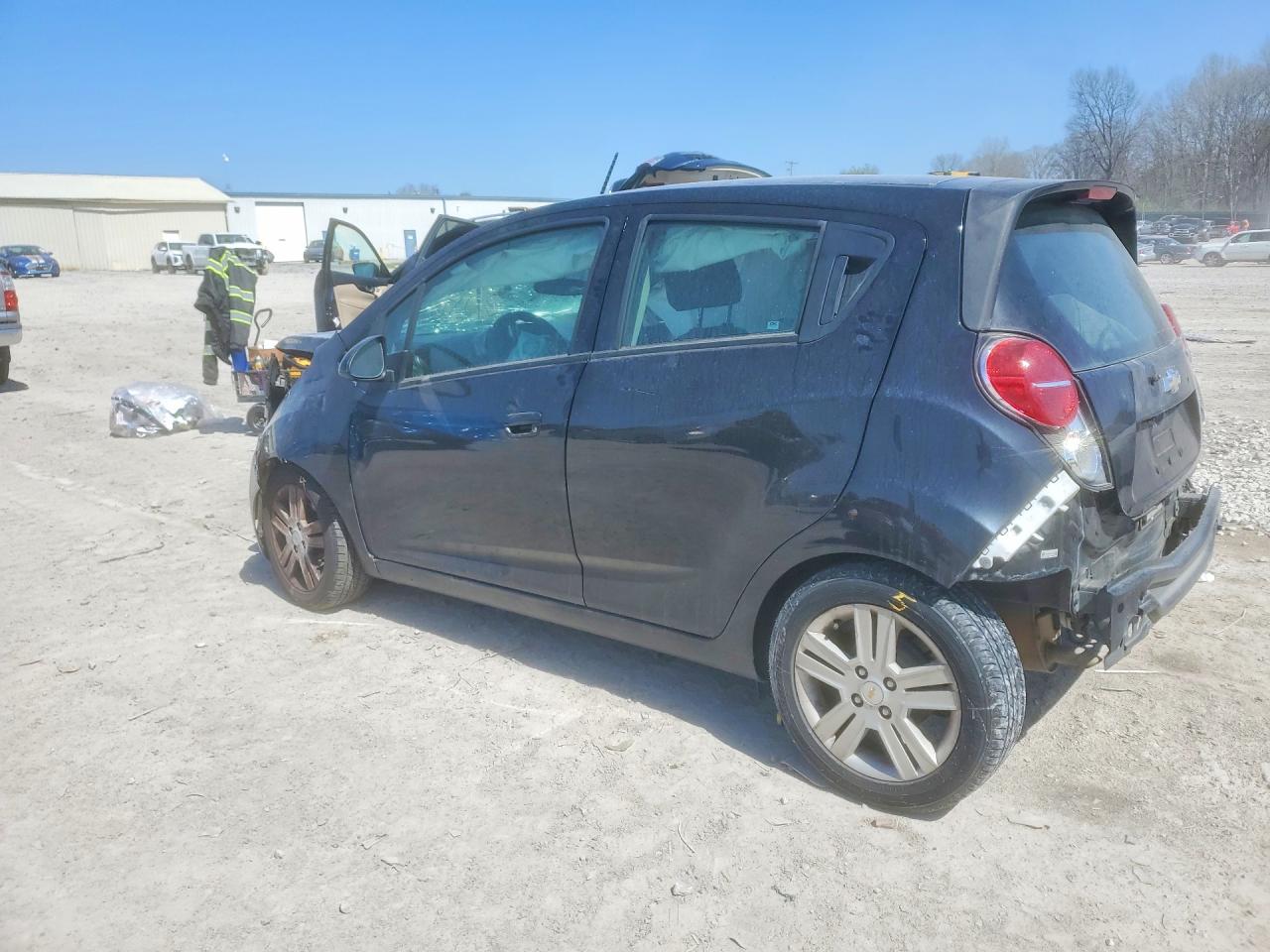 2015 CHEVROLET SPARK 1LT photo 3