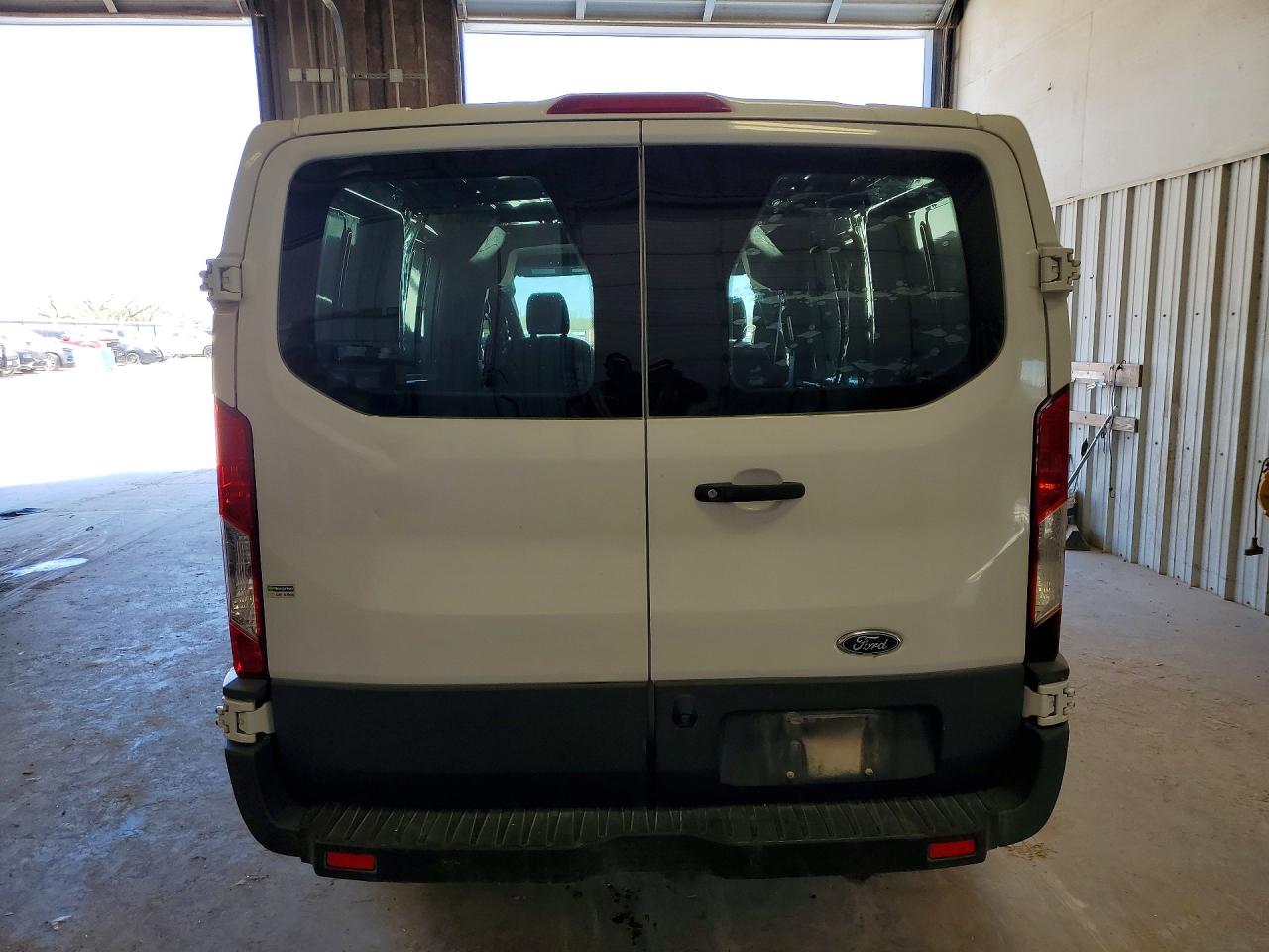 2018 FORD TRANSIT T-150 photo 11