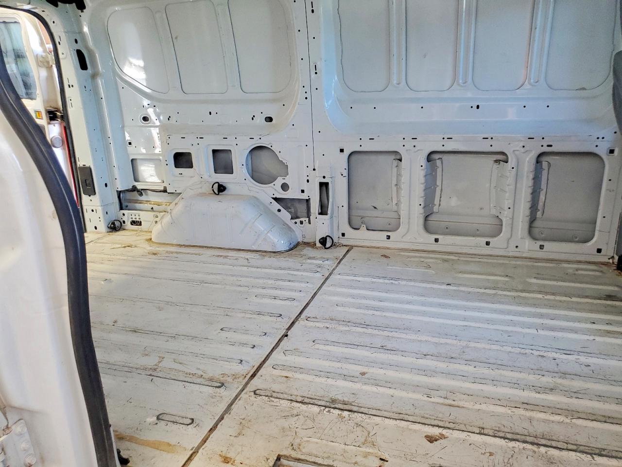2018 FORD TRANSIT T-150 photo 21