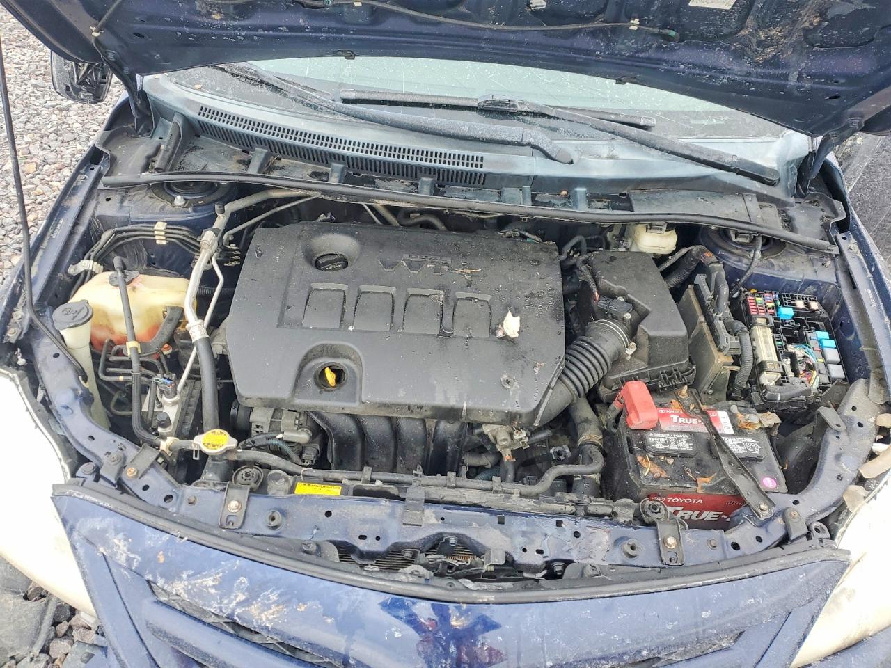 2011 TOYOTA COROLLA LE photo 21