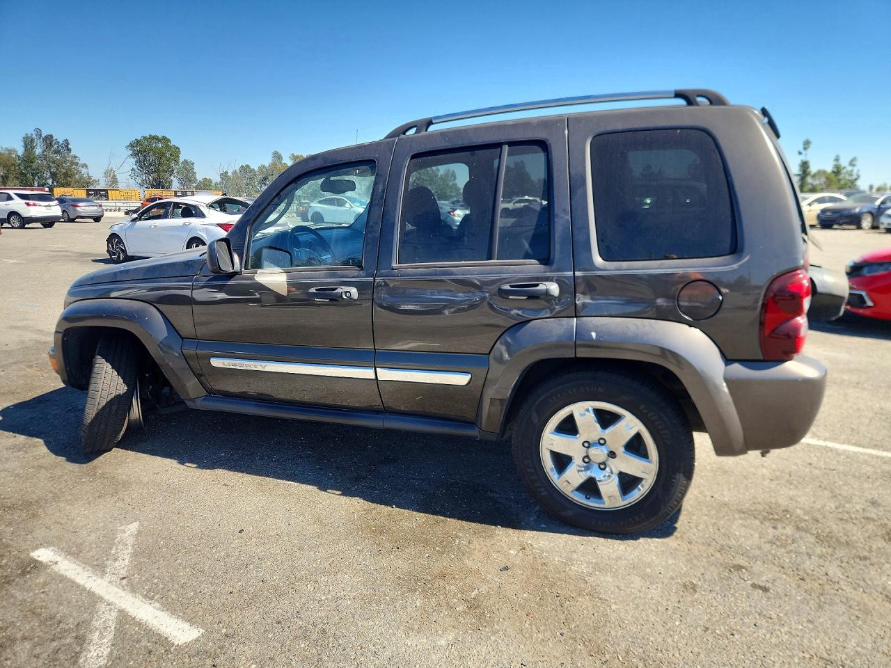 2005 JEEP LIBERTY LIMITED photo 3