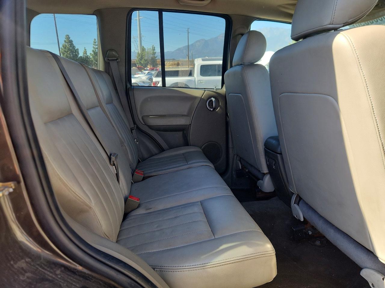 2005 JEEP LIBERTY LIMITED photo 19
