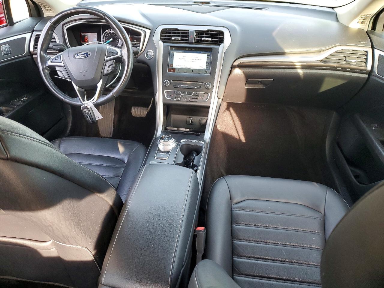 2017 FORD FUSION SE photo 8