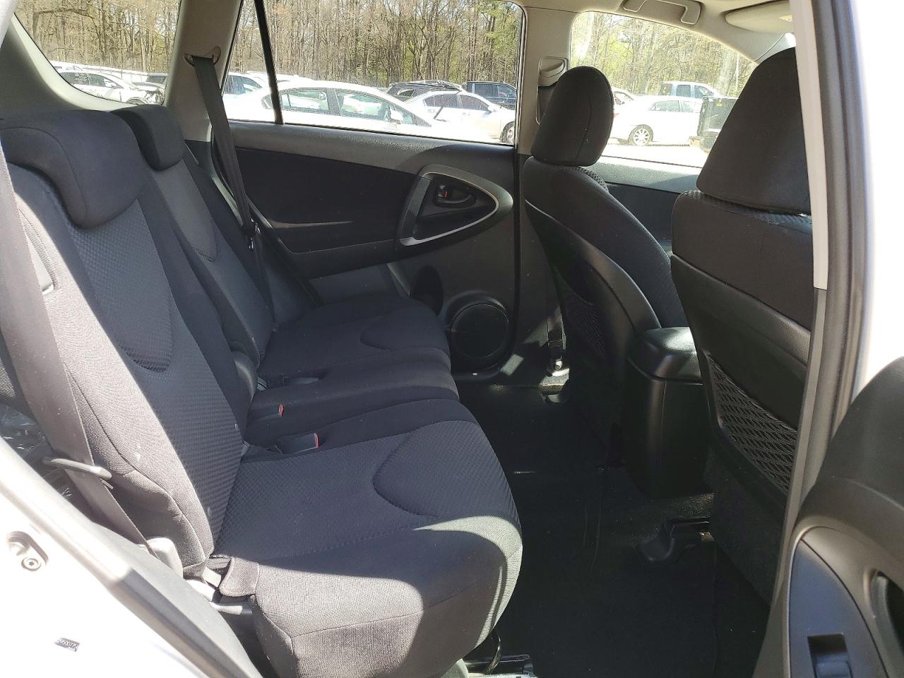 2009 TOYOTA RAV4 photo 31
