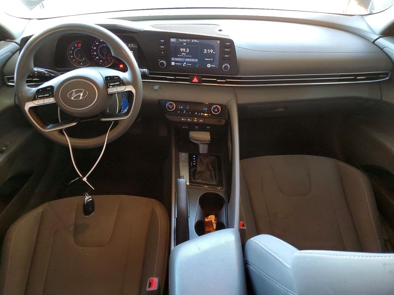 2021 HYUNDAI ELANTRA SEL photo 8