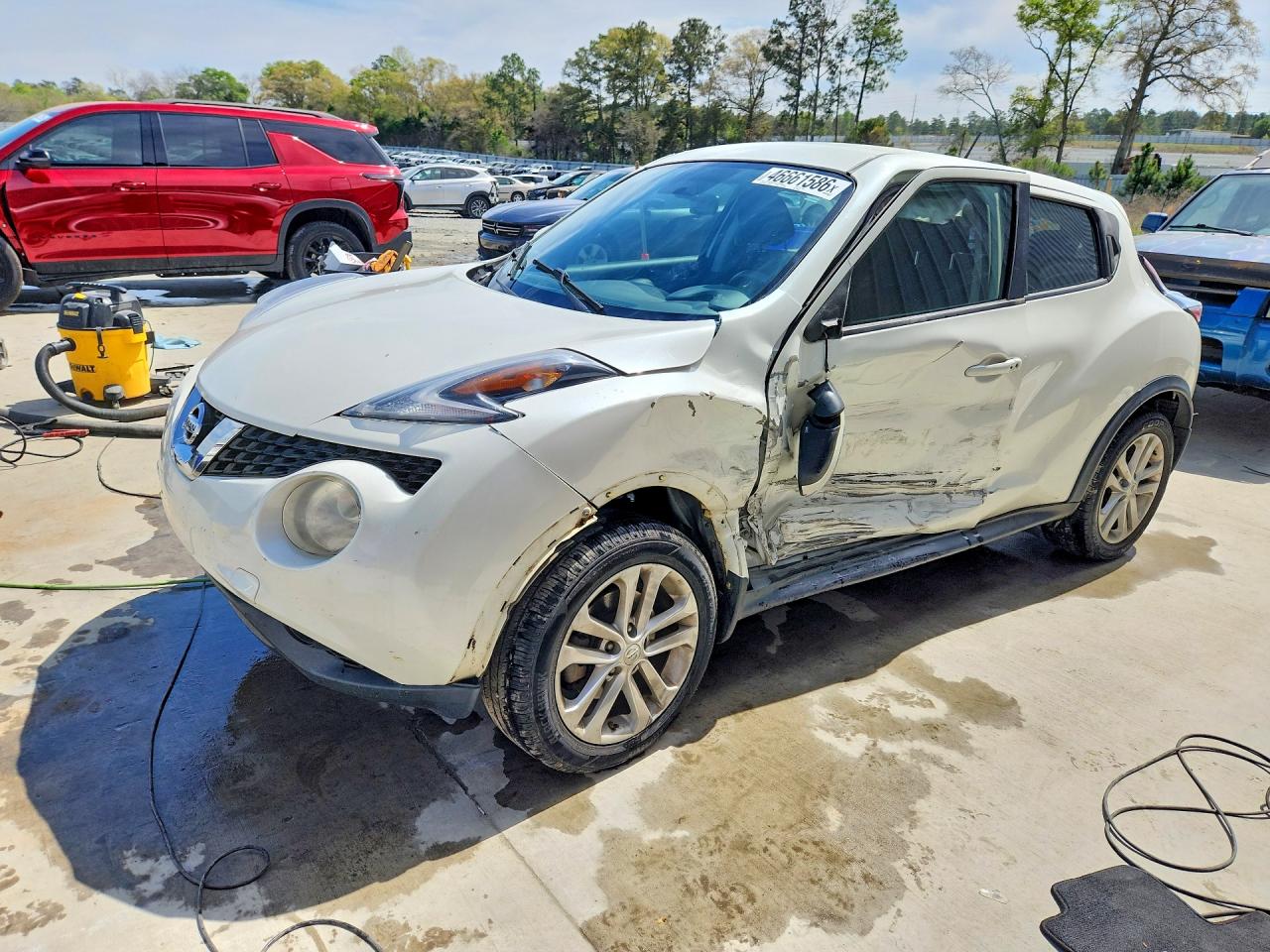 2015 NISSAN JUKE