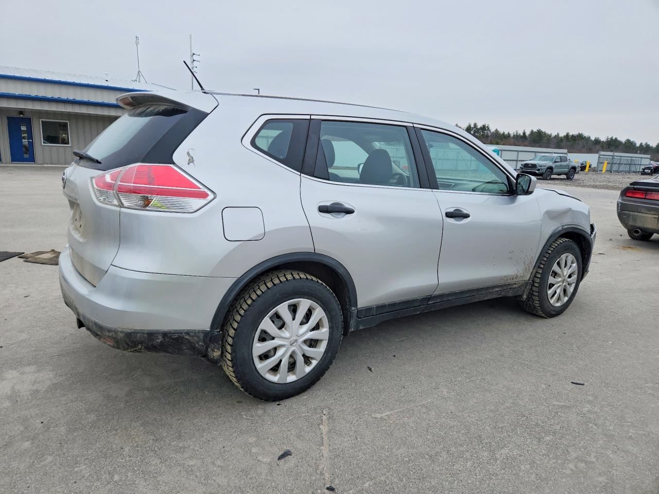 2016 NISSAN ROGUE S photo 7