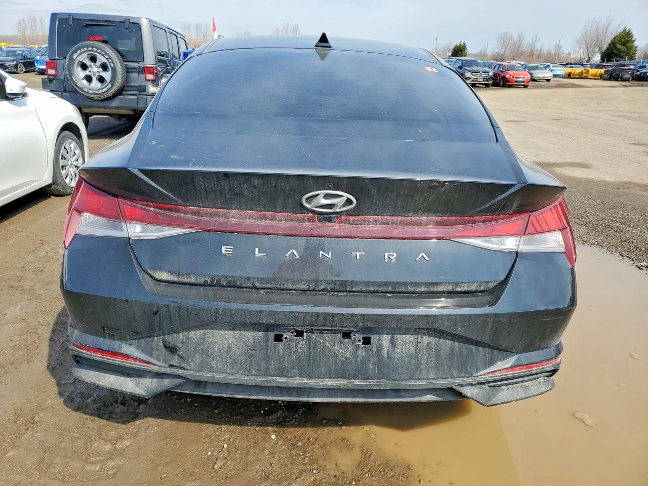 2022 HYUNDAI ELANTRA photo 16