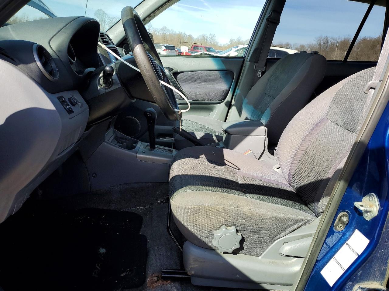 2001 TOYOTA RAV4 photo 13