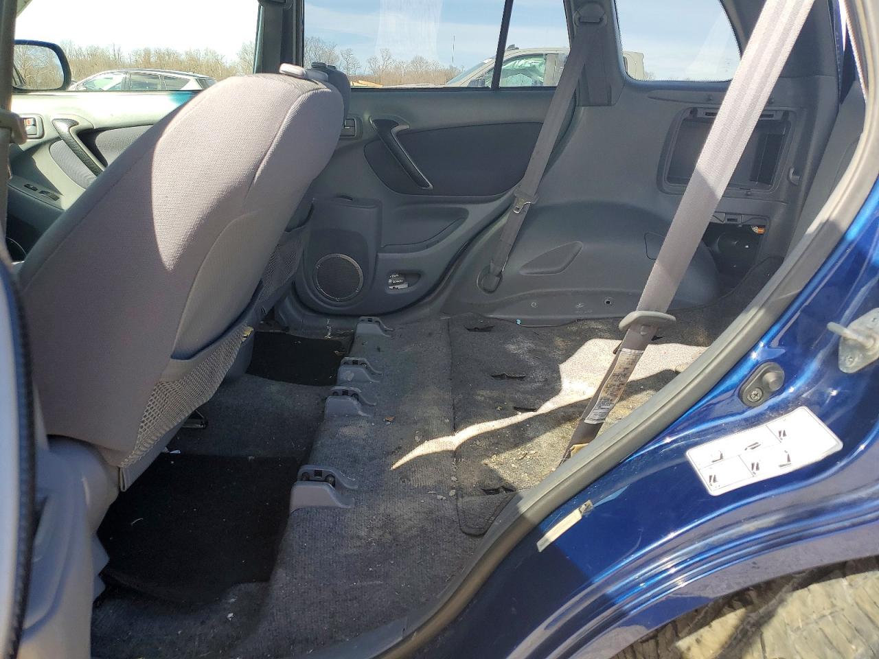 2001 TOYOTA RAV4 photo 21