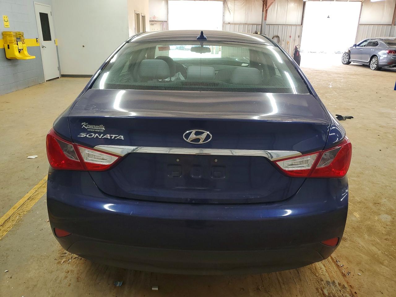 2014 HYUNDAI SONATA GLS photo 11