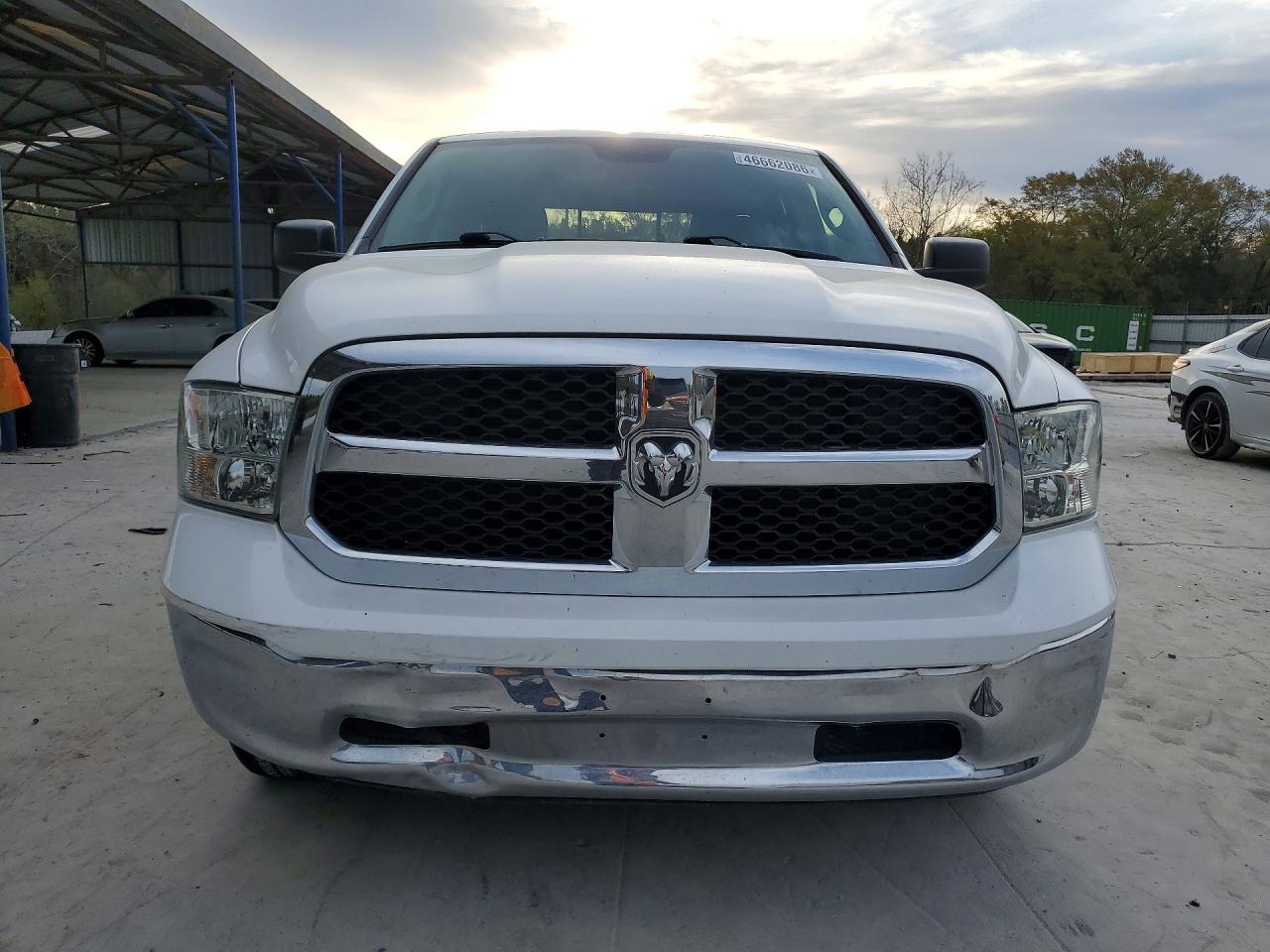 2019 RAM 1500 CLASSIC SLT photo 13