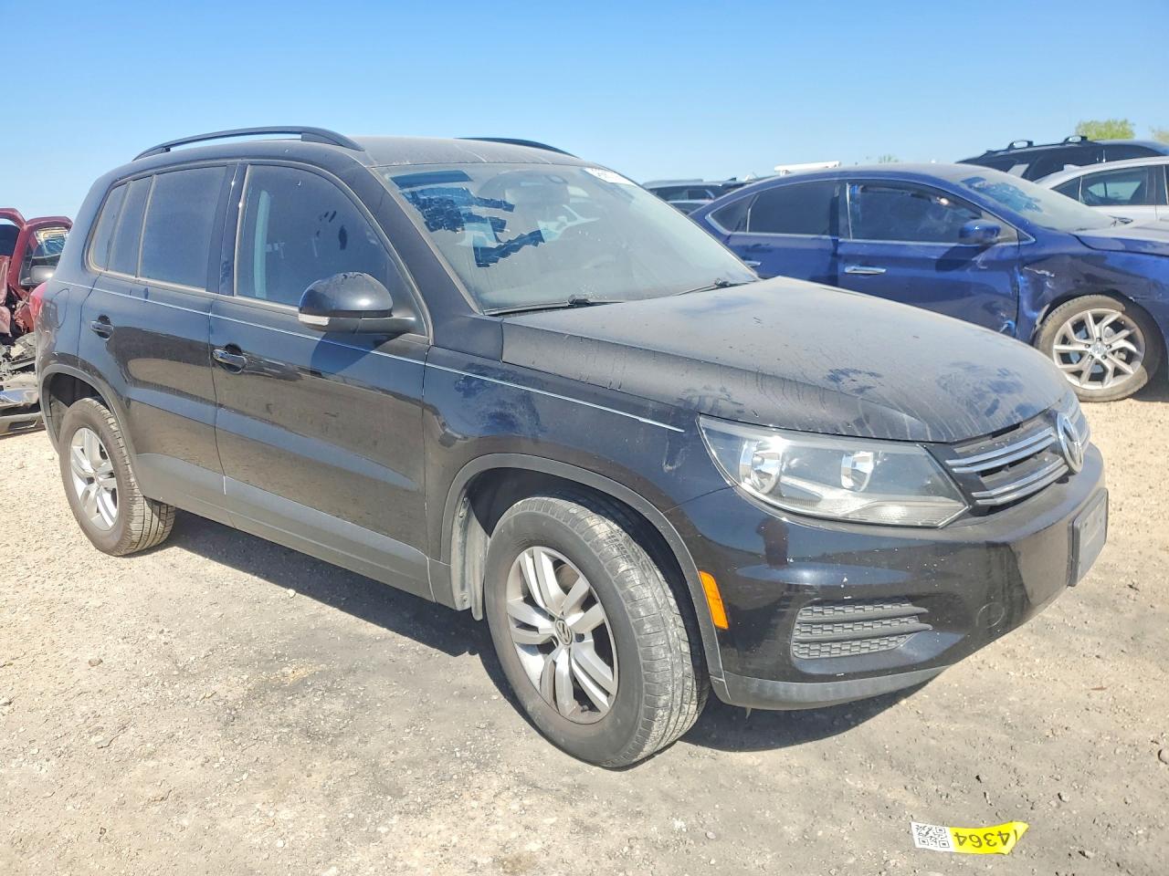 2017 VOLKSWAGEN TIGUAN S photo 4