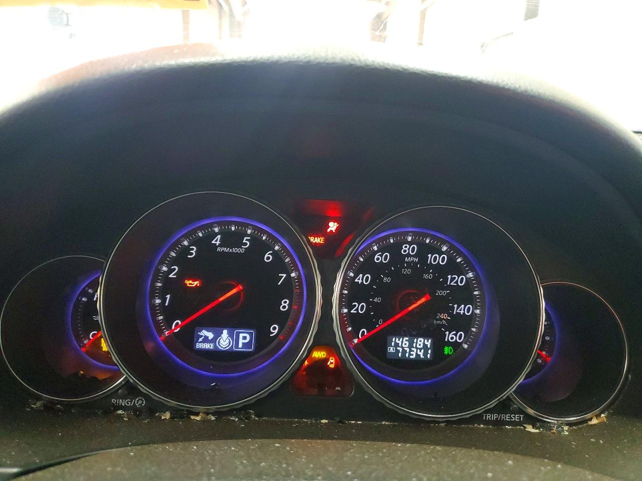 2010 INFINITI M35 X photo 17