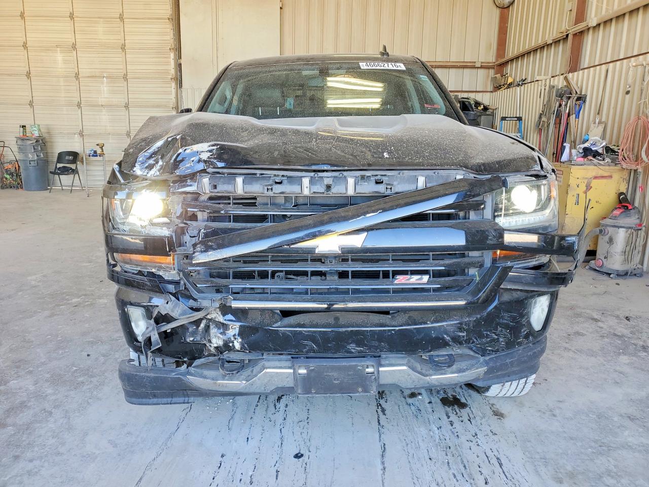 2017 CHEVROLET SILVERADO K1500 LT photo 9