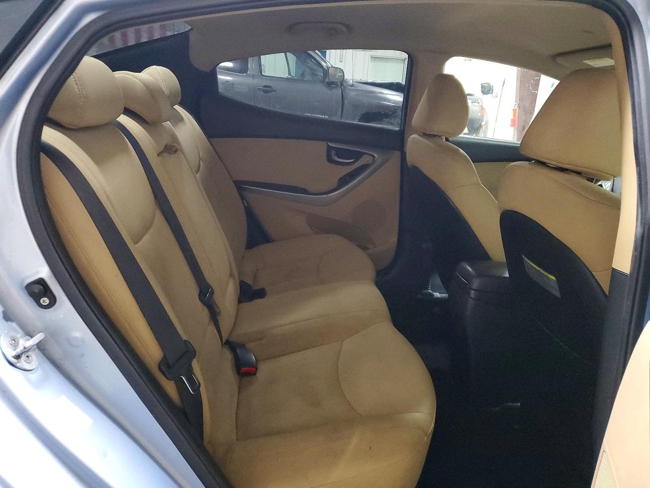 2012 HYUNDAI ELANTRA GLS photo 19