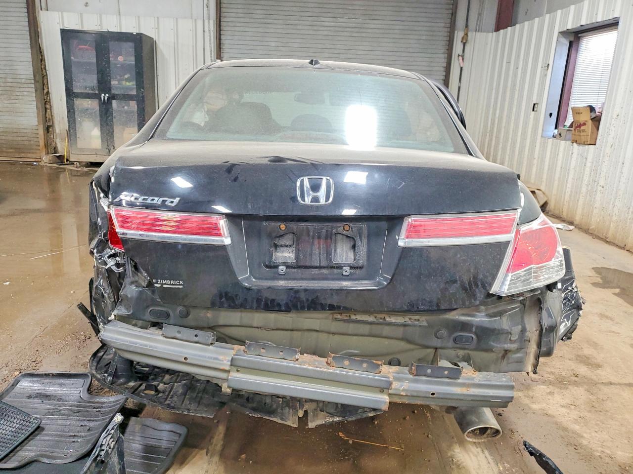 2011 HONDA ACCORD EXL photo 16