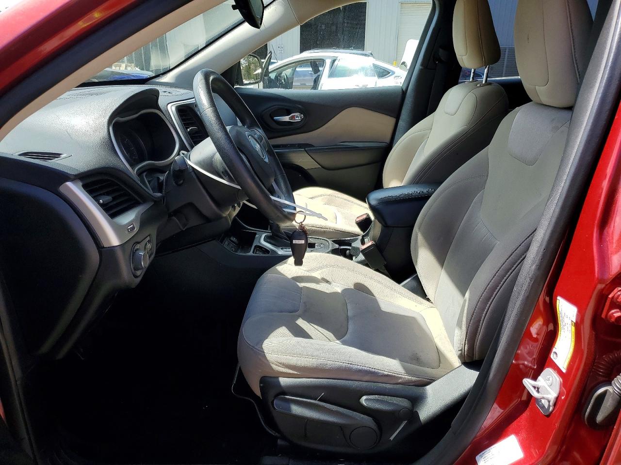 2015 JEEP CHEROKEE SPORT photo 13