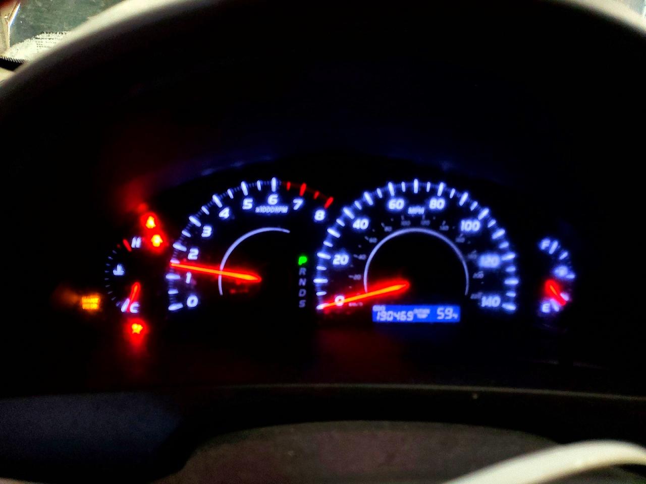 2011 TOYOTA CAMRY LE photo 17