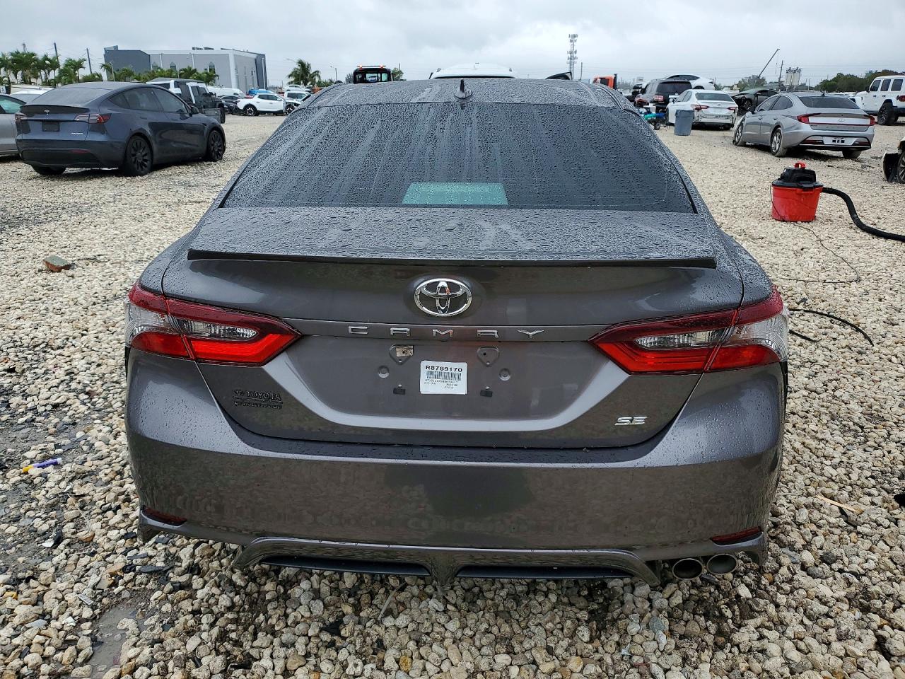 2024 TOYOTA CAMRY SE photo 11
